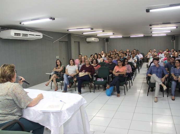 Célia inicia transição e anuncia programação para 92 anos da cidade