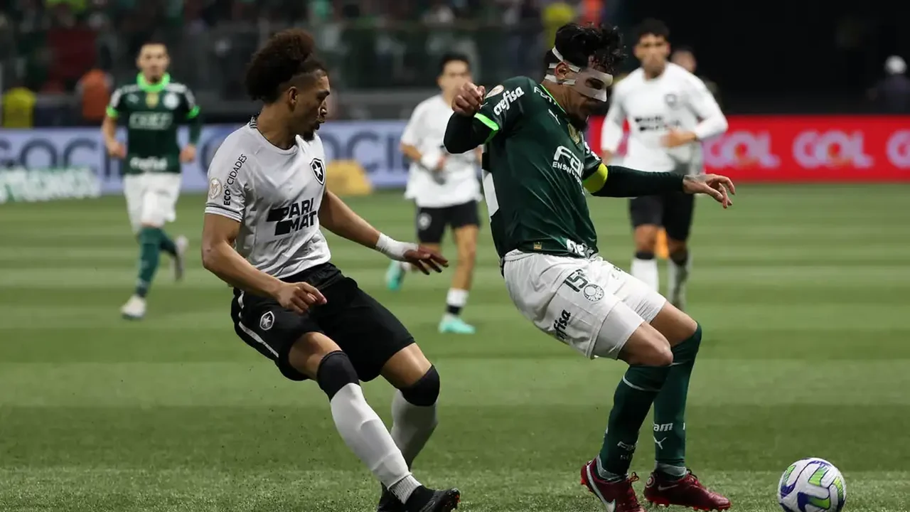 Bola de Cristal aponta Palmeiras e Botafogo vencendo na 36ª rodada, e Flamengo empatando; veja chances