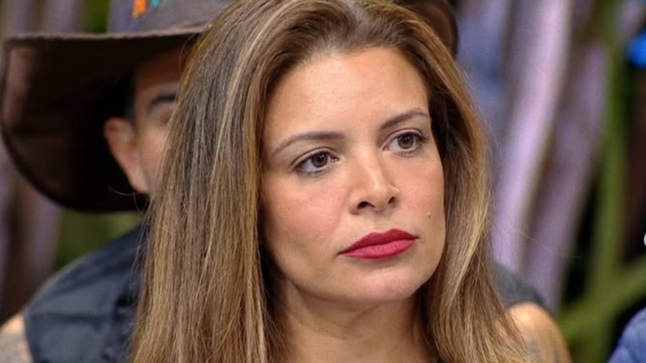 'A Fazenda': peões dançam abertura de 'Chiquititas' para ajudar Renata Del Bianco a escapar da 'roça'