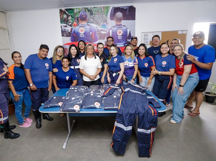 Samu Base Palmeira dos Índios recebe novos fardamentos