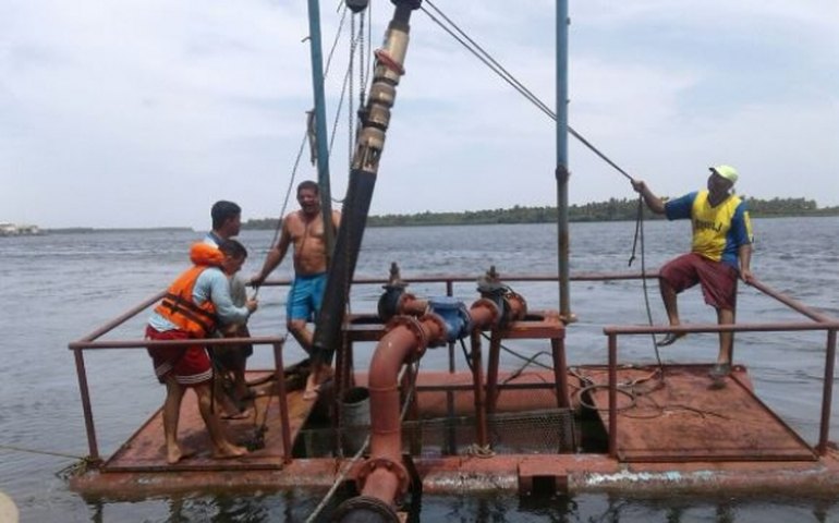 Casal conclui serviço e sistema que abastece Piaçabuçu volta a operar