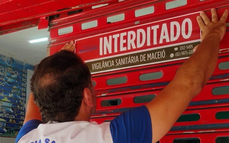 Vigilância Sanitária interdita frigorífico em Maceió e apreende 80 kg de carne imprópria
