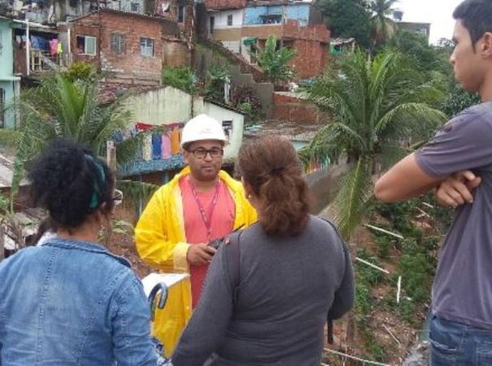 Estudantes de Arquitetura visitam obras de mobilidade nas grotas de Maceió