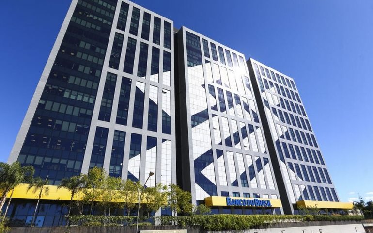 Comissão debate precarização das condições de trabalho no Banco do Brasil