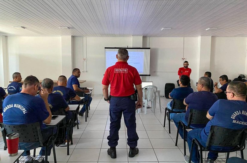 4ª turma de Instrução de Armamento e Tiro inicia atividades nesta sexta-feira (3)