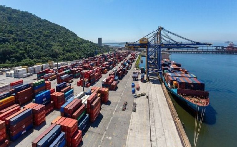 Balança comercial tem superávit de US$ 1,692 bilhão na 1ª semana de janeiro