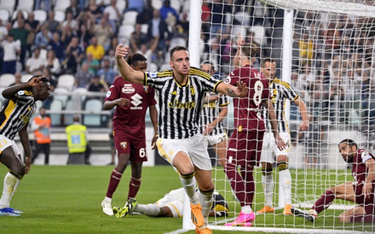 Juventus marca nos acréscimos e arranca empate contra o lanterna pelo Italiano