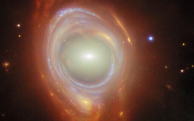 Astrônomos sugerem que a Terra está dentro de um misterioso buraco cósmico gigante (FOTO)