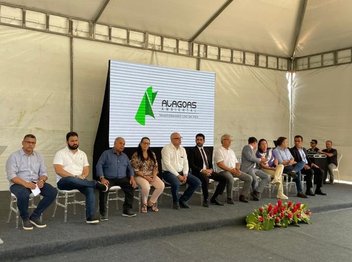 TCE/AL participa da inauguração da primeira usina de trituração de pneus inservíveis