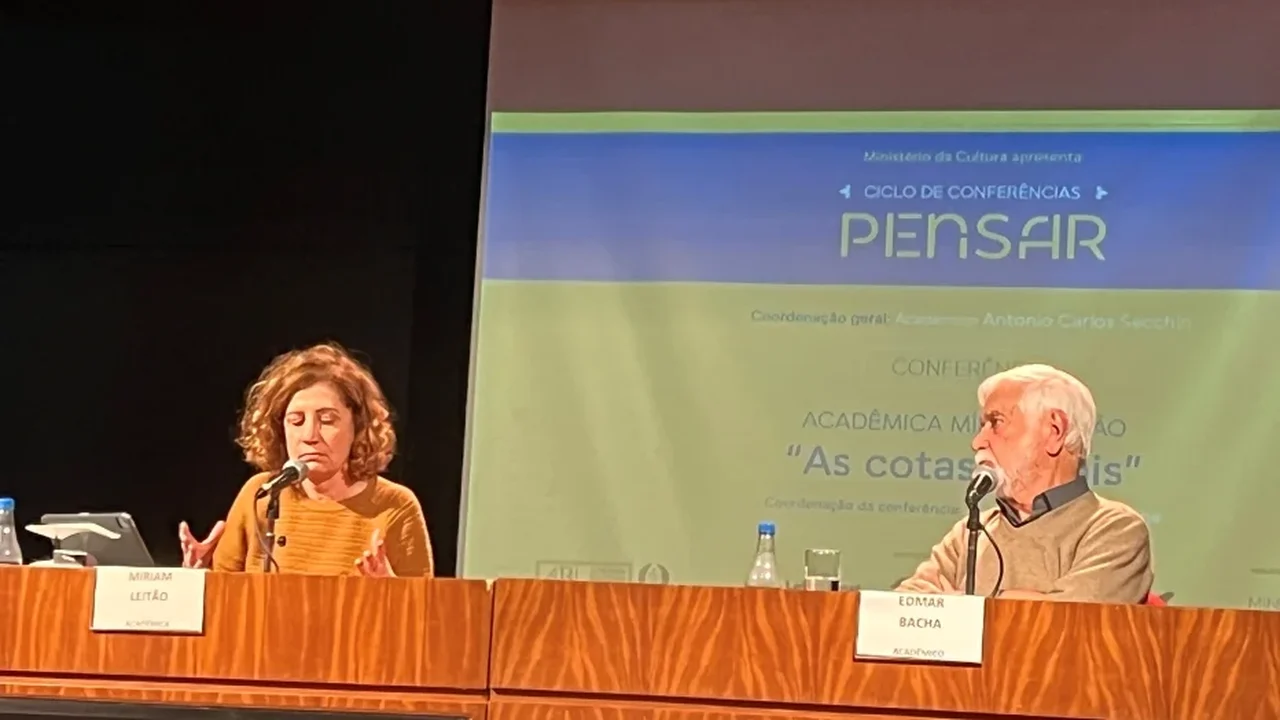 Em conferência na ABL, Míriam Leitão defende cotas raciais  e destaca transformação histórica da inclusão nas universidades brasileiras