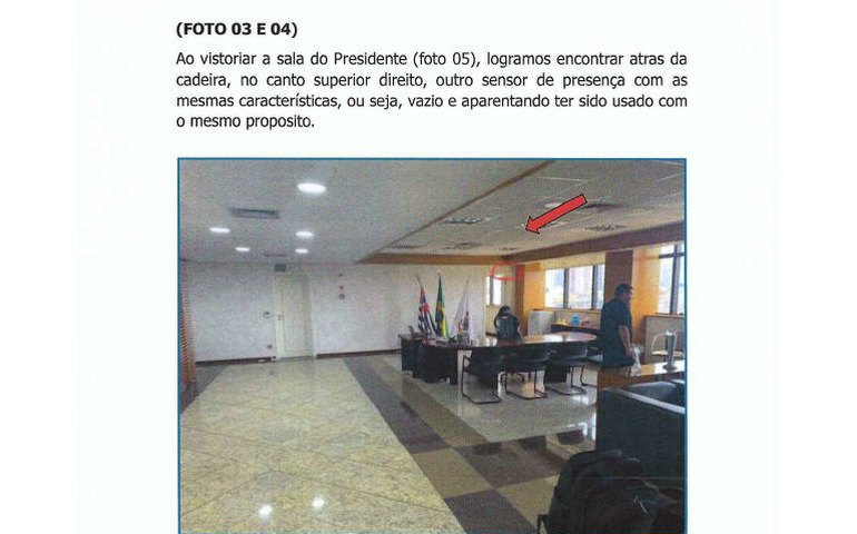 Corinthians vai à polícia após achar equipamentos de espionagem na sala de presidência