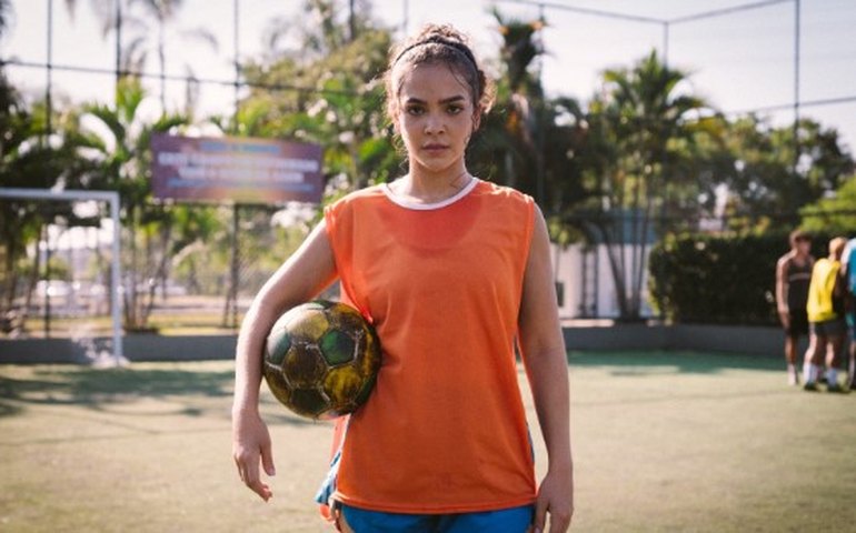 Mel Maia se despede das filmagens de “Apenas 3 Meninas”, que traz drama, luta e transformação social