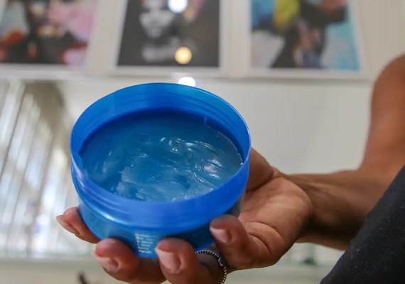 Anvisa cancela registros de mais de mil produtos para cabelo: medida adota novas regras