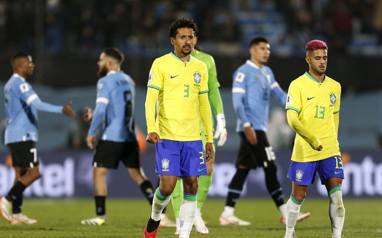 Eliminatórias: Brasil perde para Uruguai em noite para esquecer
