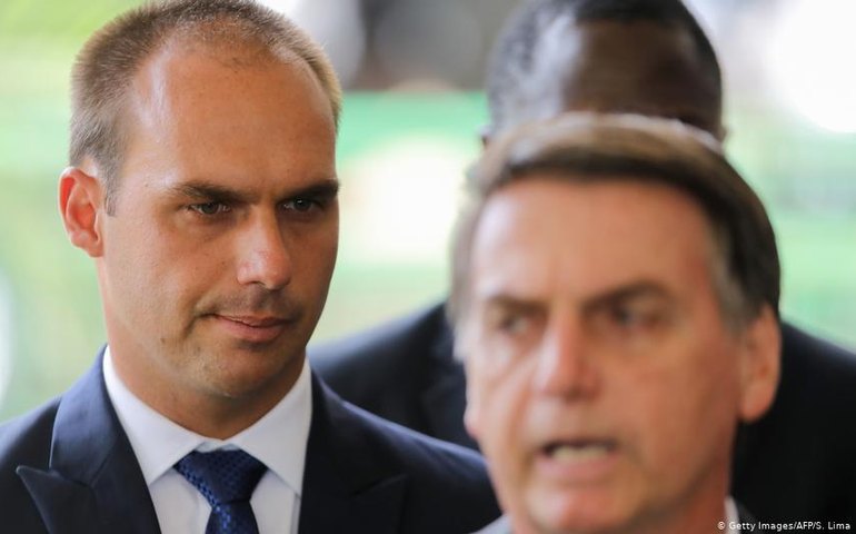 Eduardo Bolsonaro agora ataca imprensa: ‘merecem o futuro que se avizinha’