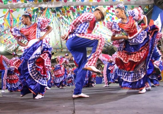 PGE: cai liminar que suspendia festa junina em AL