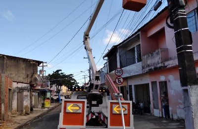 Ilumina instala LED em corredores de transporte de vários bairros da capital