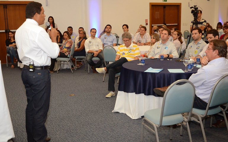 Classe médica promete trabalhar pela vitória de Júlio Cezar
