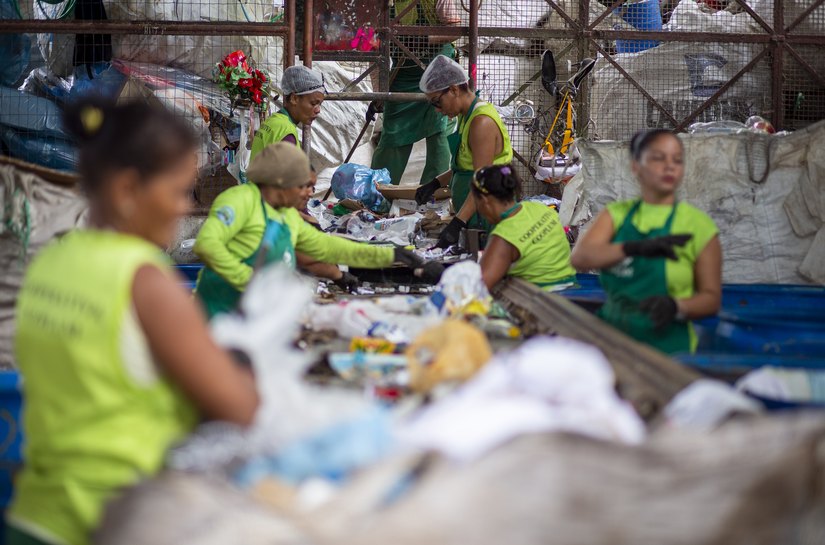 Cooperativas que atuam em Maceió recolheram 1.315 toneladas de recicláveis em oito meses