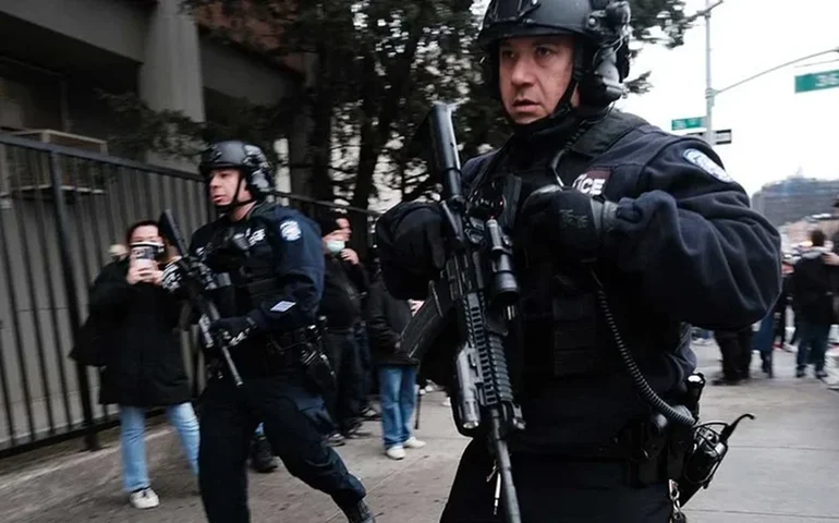 Tiroteio deixa seis baleados em Nova York