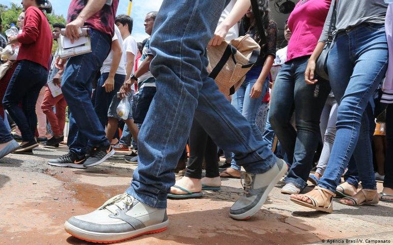 Governo remarca Enem para janeiro e fevereiro de 2021