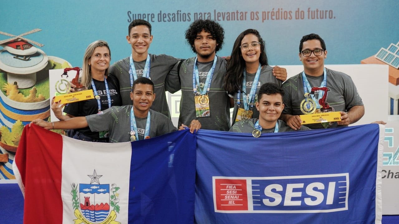 Equipes Sesi/Senai ficam entre melhores do maior festival de robótica do Brasil