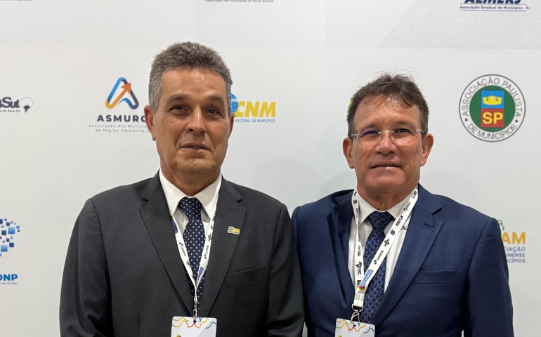 Prefeito e vice-prefeito de Branquinha cumprem agenda em Brasília