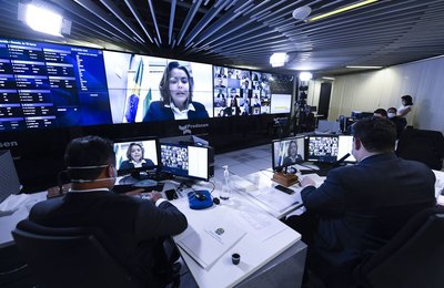Senado aprova cobertura de morte por covid-19 em seguros de vida