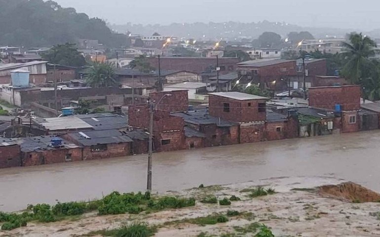Chuvas na Grande Recife deixam mais de 20 mortos