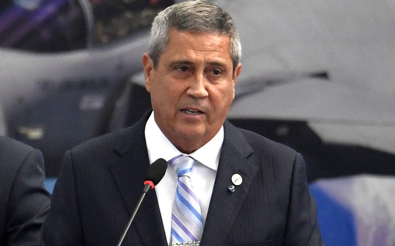 Preso, ex-ministro Walter Braga Netto nega ter dado dinheiro a Cid durante depoimento de tentativa de golpe