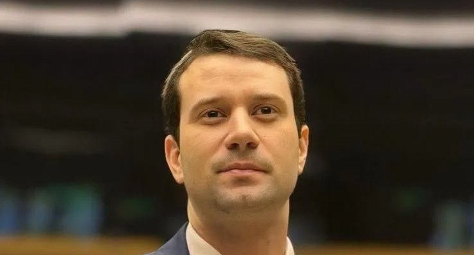 Deputado Daniel Barbosa comemora aprovação do fim da escala 6x1 no Senado