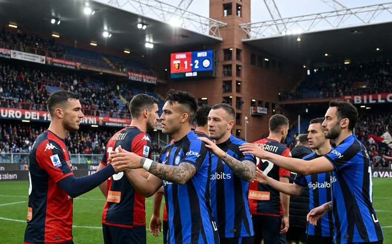 Inter de Milão vence Genoa por 2 a 1 e assume liderança após tropeço de rivais