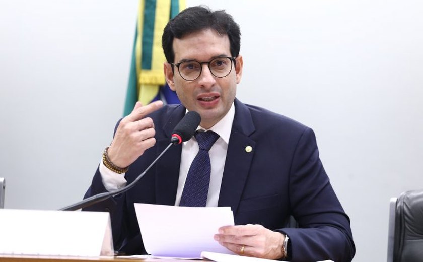 Proposta amplia limite de receita bruta para transportador de cargas MEI