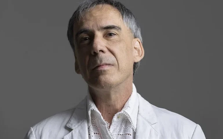 Arnaldo Antunes reúne Marisa Monte, Ana Frango Elétrico e Vandal em show especial em São Paulo