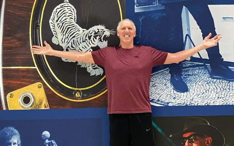 Morre aos 71 anos Bill Walton, pivô bicampeão da NBA com Blazers e Celtics