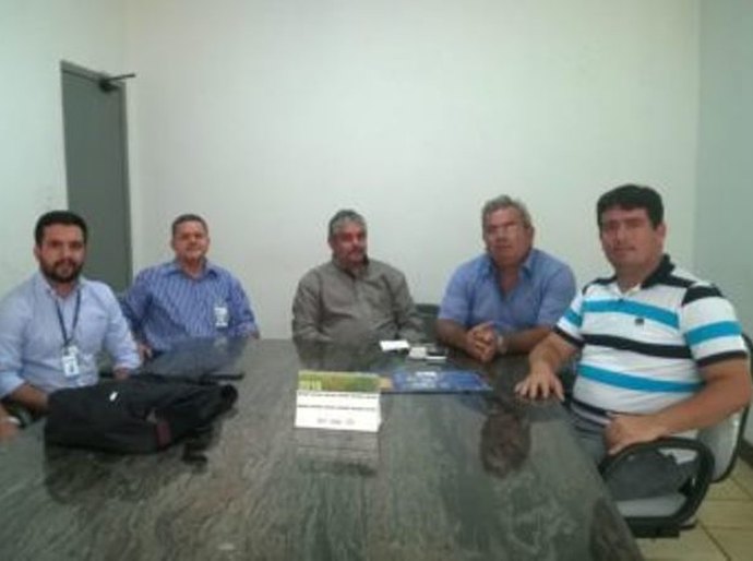 Prefeitura Atalaia firma parceria para garantir realização de curso técnico