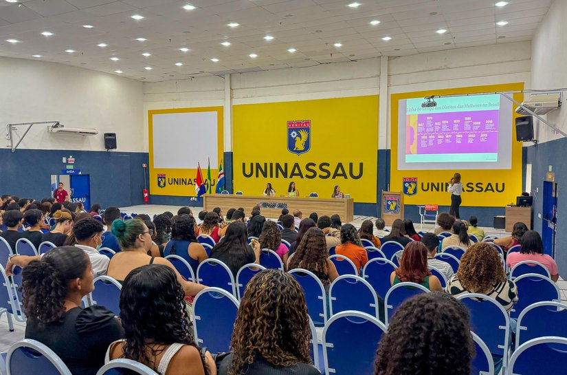 Uninassau realiza seminário sobre combate à violência de gênero