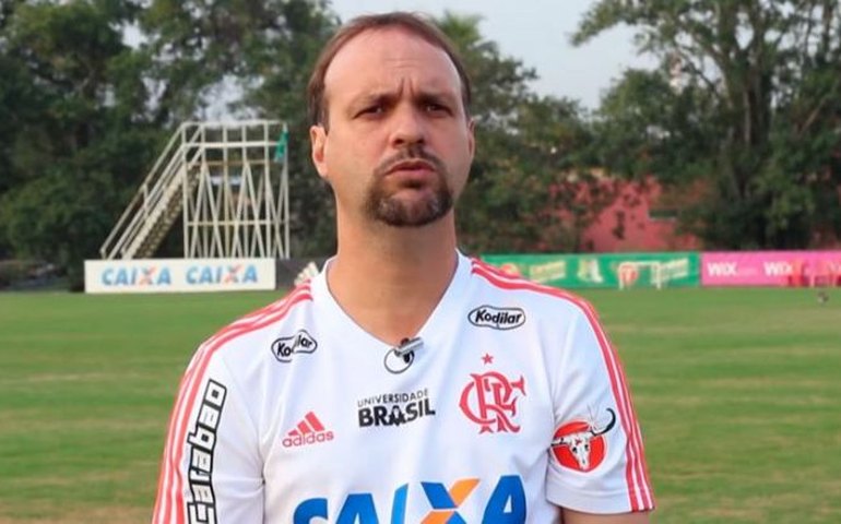 Maurício Souza, do sub-20, vai dirigir Flamengo até a chegada de novo treinador