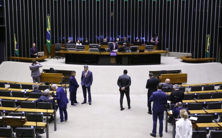 Vai à sanção projeto sobre portabilidade de salário e crédito com juros menores