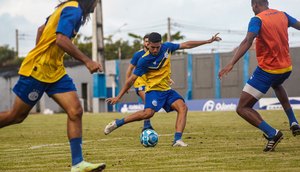 Confiança treina para enfrentar o Paysandu / Foto: Divulgação
