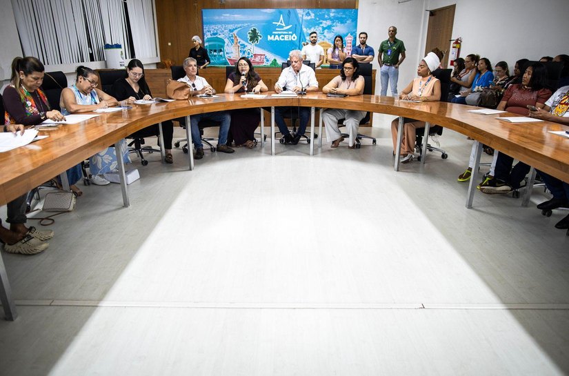 Semdes apresenta ações para migrantes venezuelanos da etnia Warao