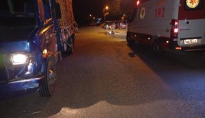 Motociclista morre após colidir com caminhão na Rodovia SE-459 em Lagarto / Foto: Foto: BPRv/SE