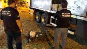 Cinquenta quilos de crack são apreendidos dentro de caminhão em Sergipe / Foto: Foto: PF/SE