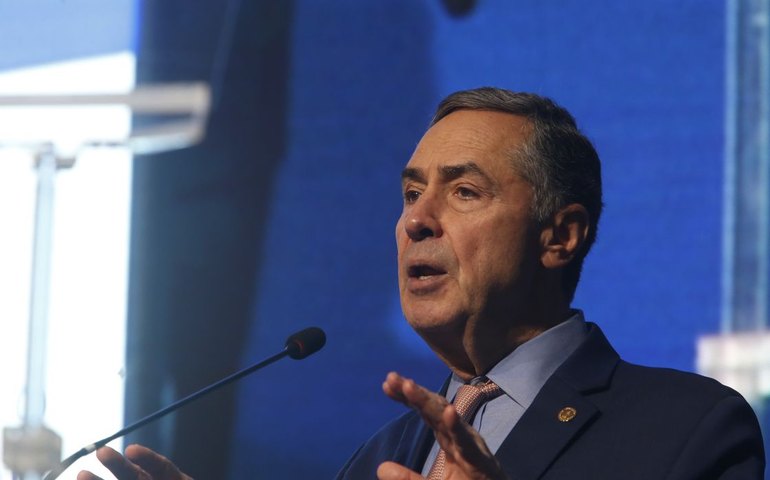 Barroso nega que STF legisle sobre responsabilização das redes sociais