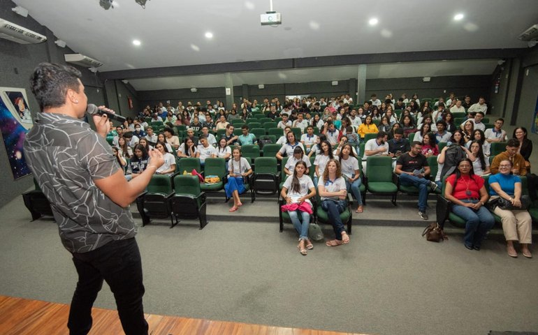 Seduc promove simulados de aplicação do Enem para alunos da rede estadual