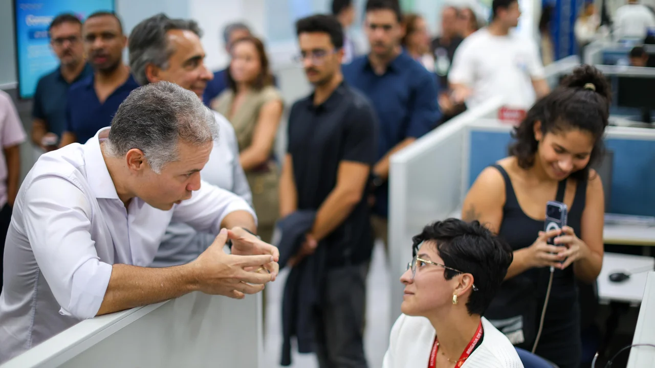 Papel de Renan Filho na atração da AeC é destacado em celebração de 11 anos