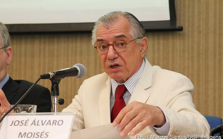 ‘Candidato terá de fazer referência à crise econômica’, diz cientista político