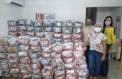 Semas entrega cestas nutricionais às entidades socioassistenciais da capital