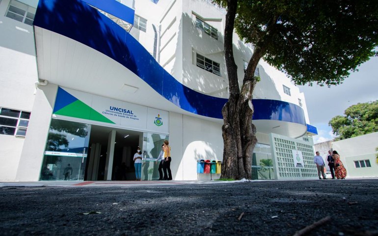 Uncisal e Seplag alinham parceria para a realização de exames laboratoriais