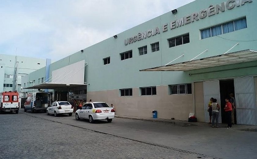 Estudante diagnosticada com meningite bacteriana recebe alta após 10 dias de internação em Maceió